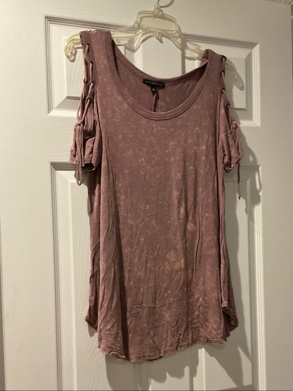 Signature Studio Acid Washed Mauve Pink Cold-Shoulder Lace-Up Tee